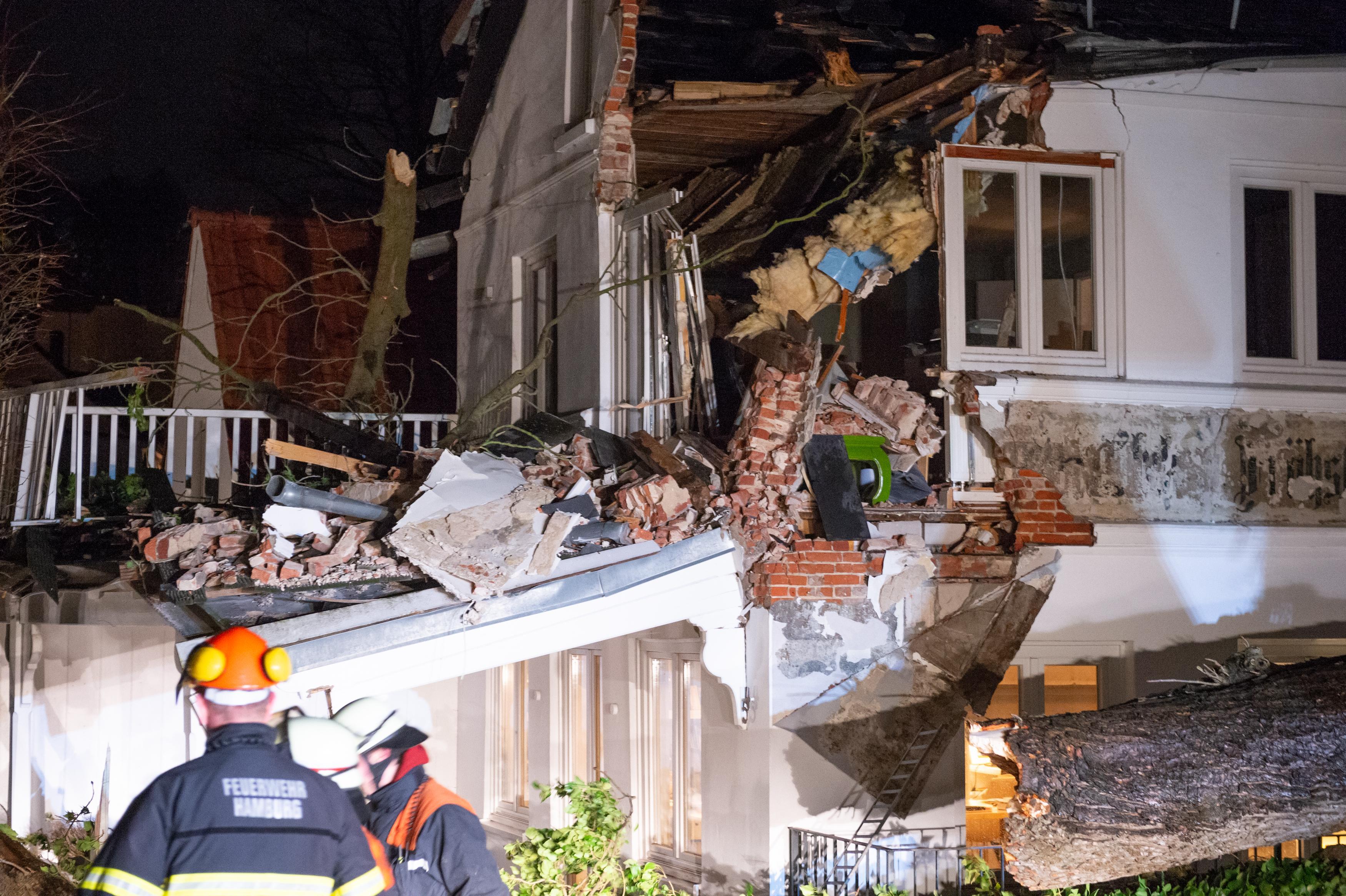 Mit Tempo 111 Durch Die Region Sabine Schuttelt Bayern Durch