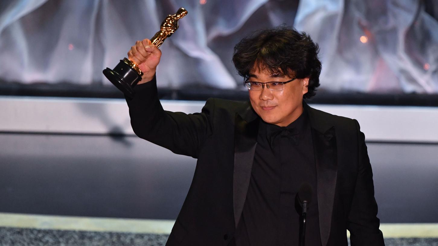 Für seine Gesellschaftssatire "Parasite" gewann Bong Joon Ho am Sonntag (Ortszeit) in Los Angeles vier Oscars, darunter die Trophäe für den besten Film.
