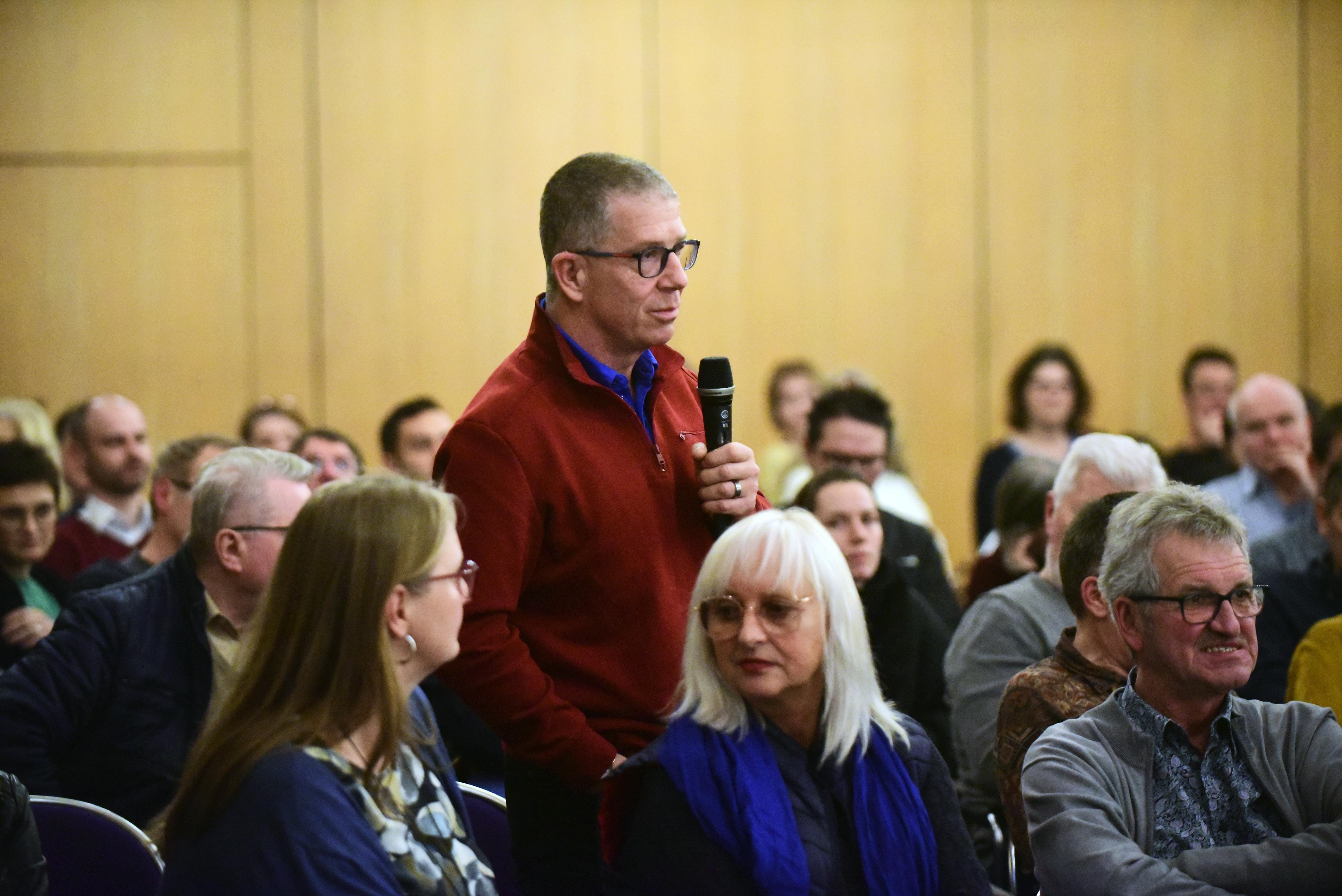 Die FN-Redakteure Wolfgang Händel und Johannes Alles fühlten drei aussichtsreichsten OB-Kandidaten auf den Zahn.