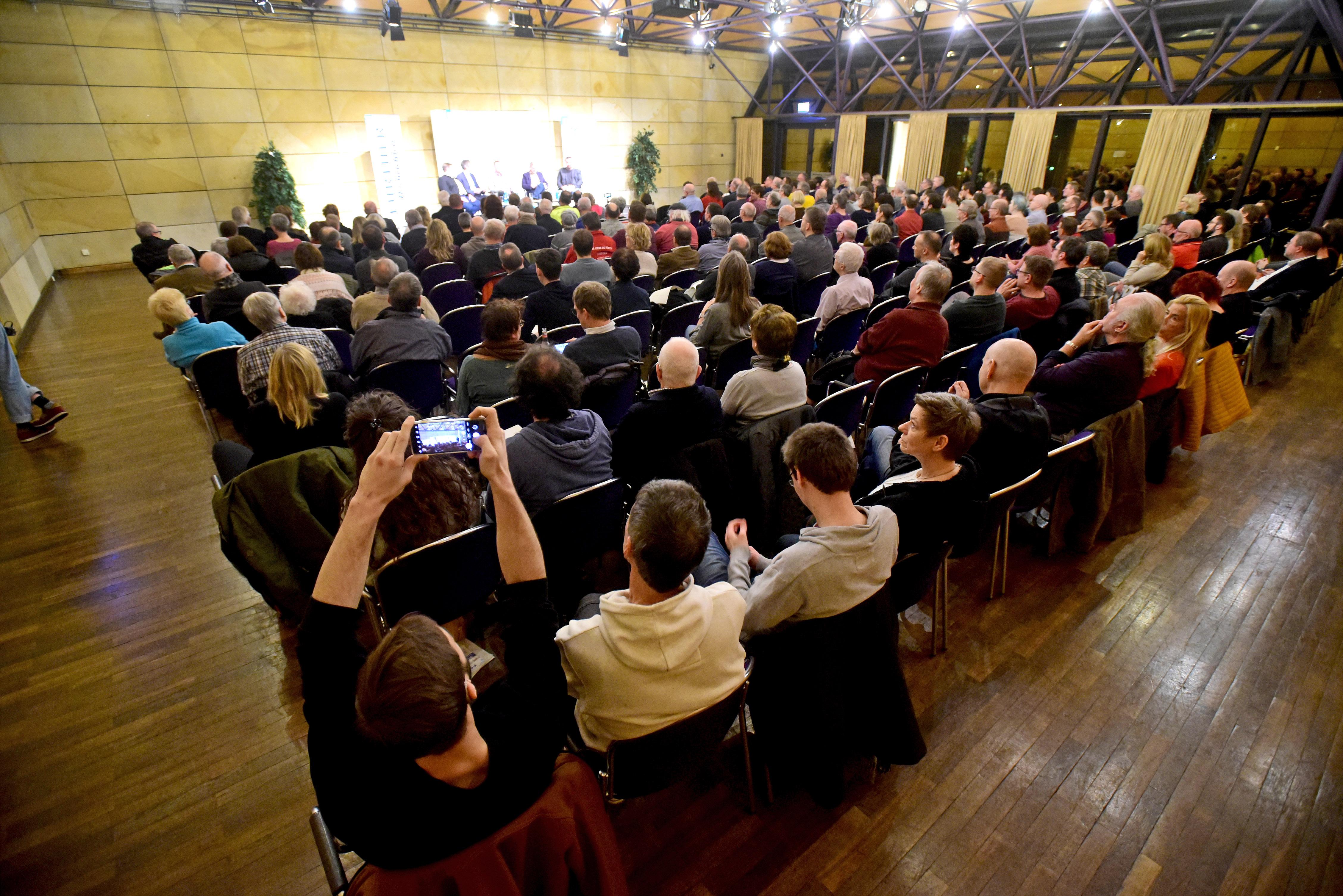 Die FN-Redakteure Wolfgang Händel und Johannes Alles fühlten den drei aussichtsreichsten OB-Kandidaten auf den Zahn.