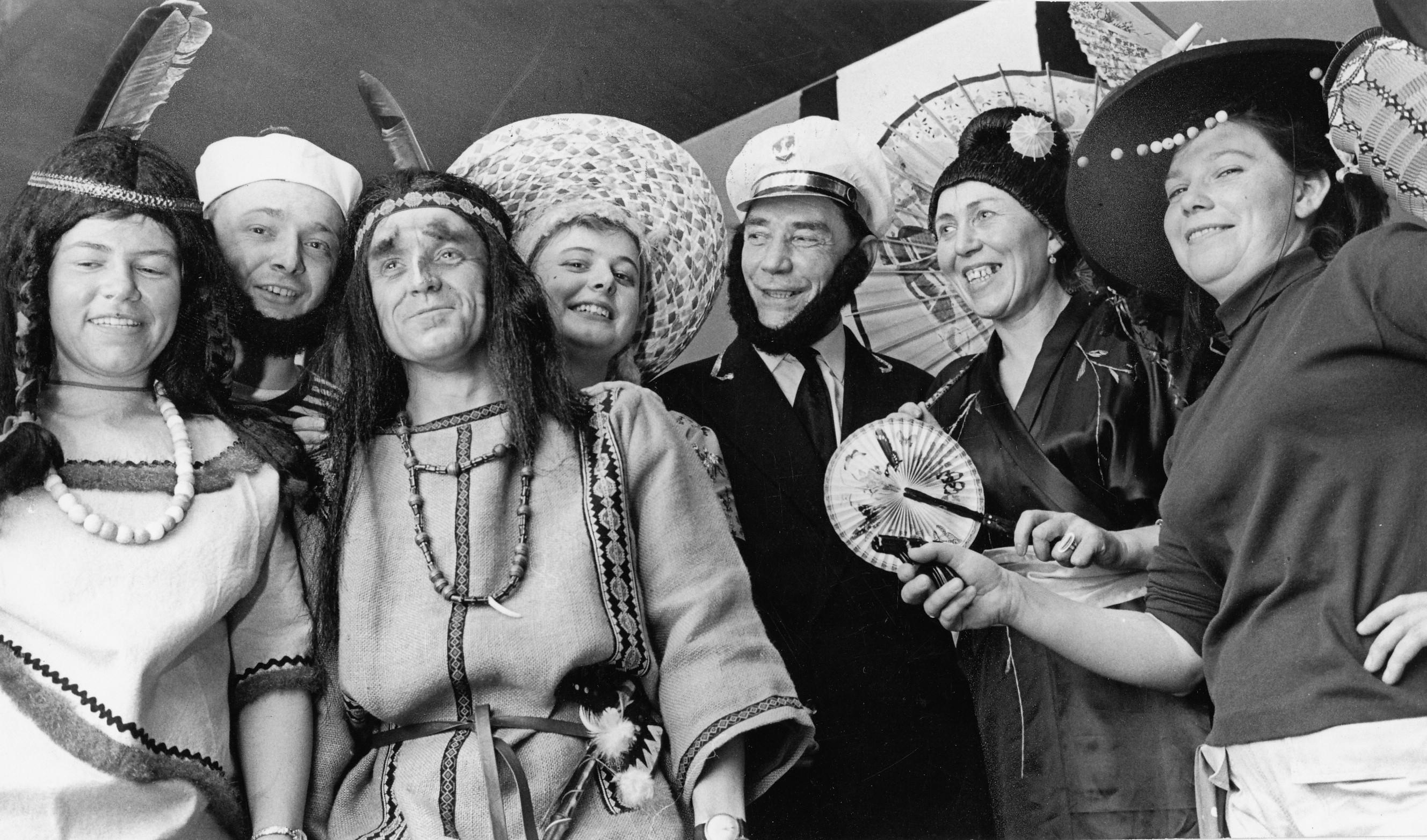 Den (mittlerweile umstrittenen) Klassiker - das Indianerkostüm - gab es schon 1965.