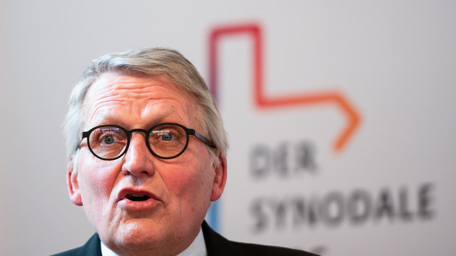 Thomas Sternberg, Präsident des Zentralkomitees der deutschen Katholiken, kritisiert den Papst wegen dessen Haltung zum Zölibat und zur Position der Frauen in der Kirche. Thomas Sternberg, Präsident des Zentralkomitees der deutschen Katholiken, kritisiert den Papst wegen dessen Haltung zum Zölibat und zur Position der Frauen in der Kirche.