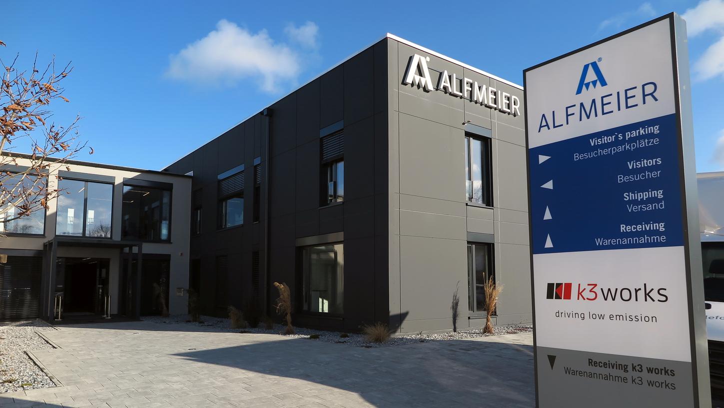 Am Treuchtlinger Stammsitz des Alfmeier-Konzerns sollen ab Herbst auch die 88 Angestellten der Tochterfirma KITE Electronics arbeiten. Am Treuchtlinger Stammsitz des Alfmeier-Konzerns sollen ab Herbst auch die 88 Angestellten der Tochterfirma KITE Electronics arbeiten.