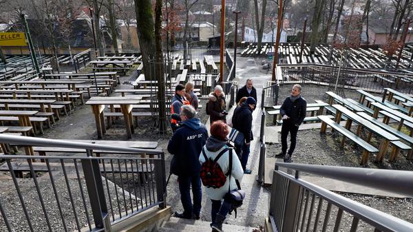 Bei einem Presserundgang stellte die Stadt die Sanierungsmaßnahme vor.