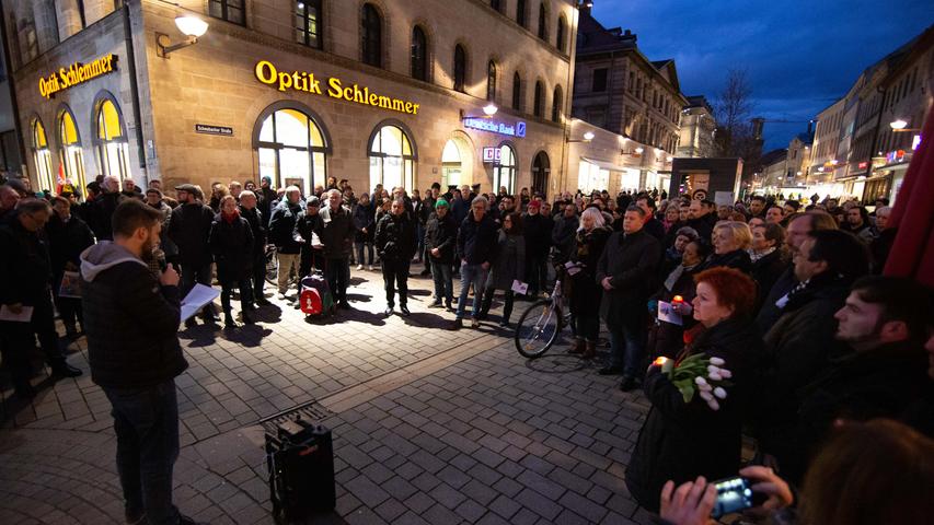 Nach Bluttat in Hanau: Mahnwachen in Fürth und Nürnberg