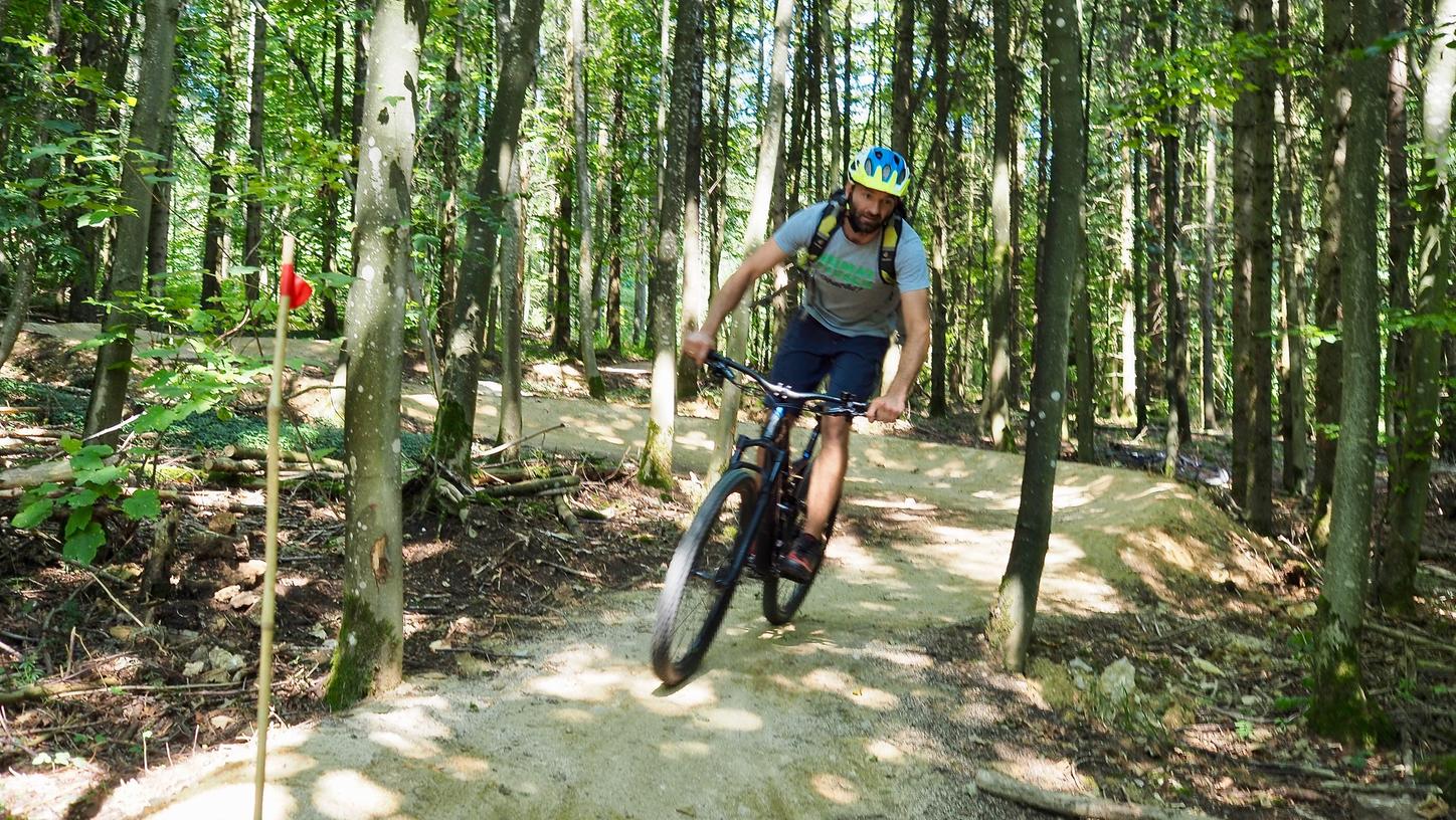 Die Heumödern Trails bei Treuchtlingen wurden für Mountainbiker bereits ausgebaut. Weitere Routen sind in der Planung. Die Heumödern Trails bei Treuchtlingen wurden für Mountainbiker bereits ausgebaut. Weitere Routen sind in der Planung.