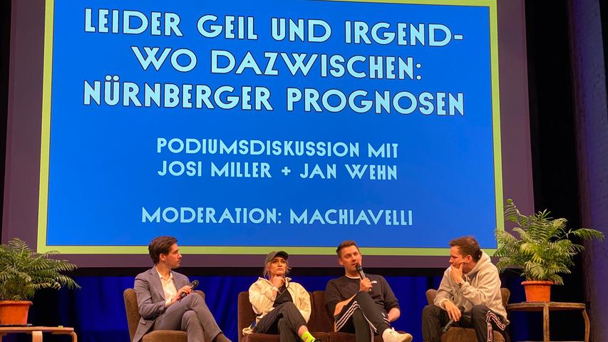 Die Moderatoren von "Machiavelli" luden anschließend DJ und Podcasterin Josi Miller und Jan Wehn, Journalist unter anderem für die "Juice" und Autor eines Bestsellers über die Oral History der deutschen Rapmusik.
