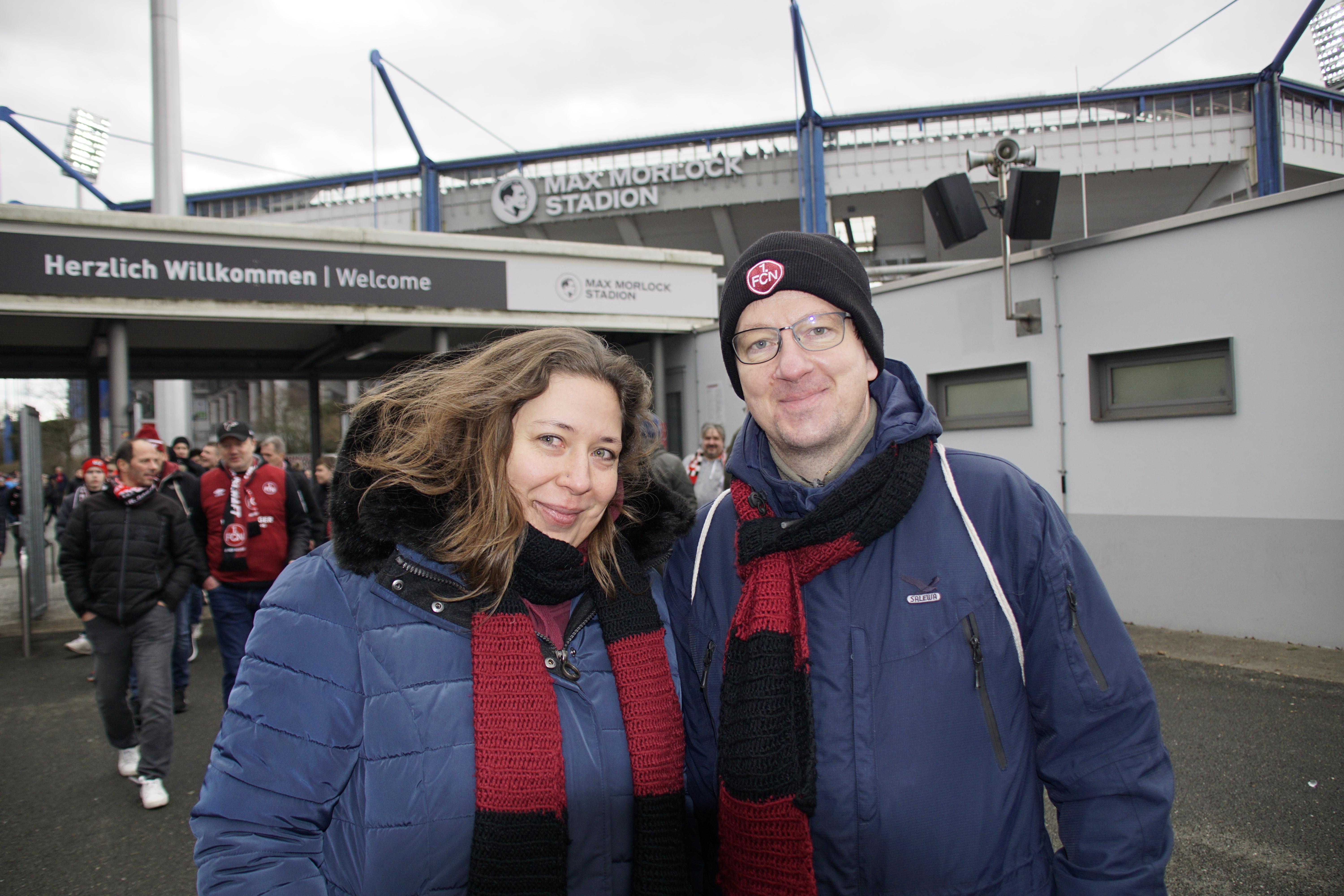 "Wir haben gut gespielt, aber der Schiedsrichter hat uns den Sieg genommen", so Melanie und Ingmar. Sie bemängelten vor allem die aus ihrer Sicht gefallenen Fehlentscheidungen in der zweiten Halbzeit.