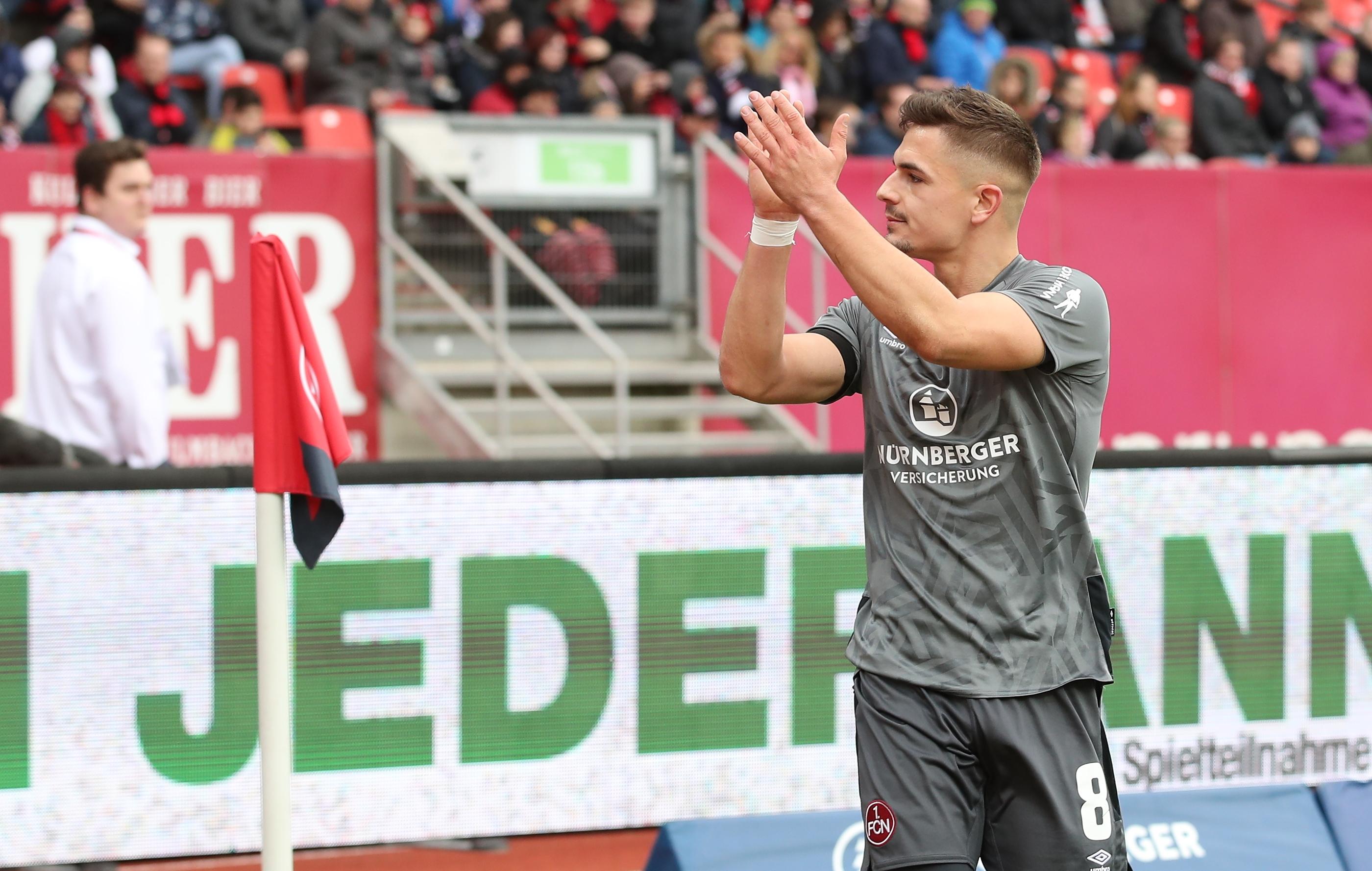 Traf fulminant zum 1:0, davor und da nach sollte dem Österreicher aber kaum et was gelingen. Viele Ballverluste und verlorene Zweikämpfe.