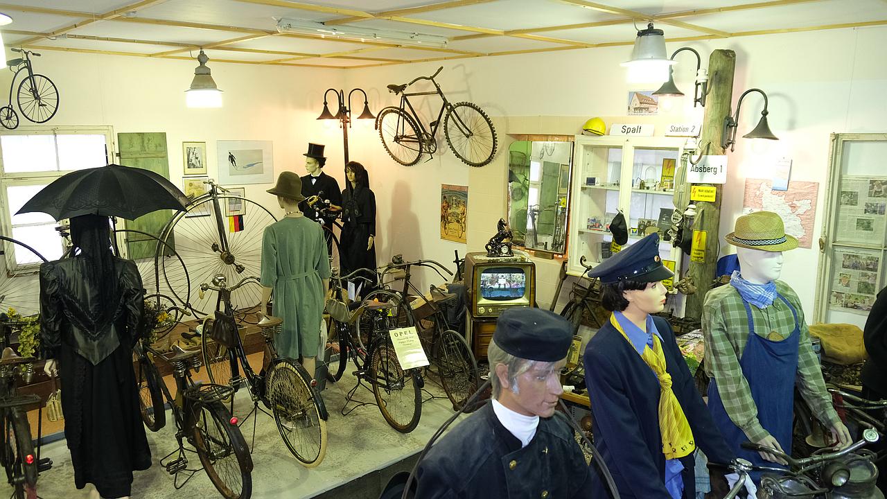 Am kommenden Sonntag startet das Fahrradmuseum Pflugsmühle in die neue Saieon.