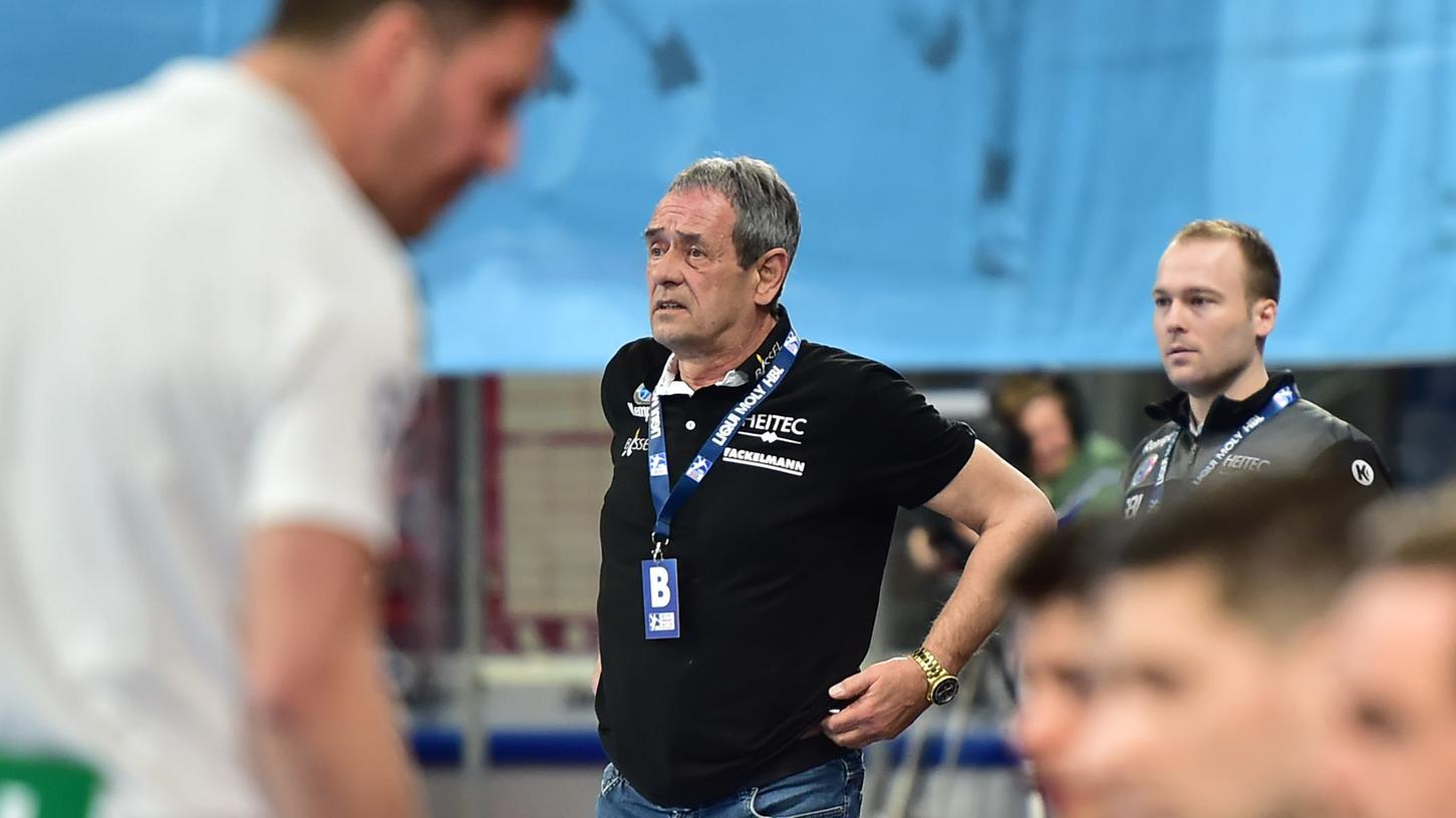 Nach nur 25 Tagen hat der HCE seinen Trainer direkt wieder entlassen. Nach nur 25 Tagen hat der HCE seinen Trainer direkt wieder entlassen.