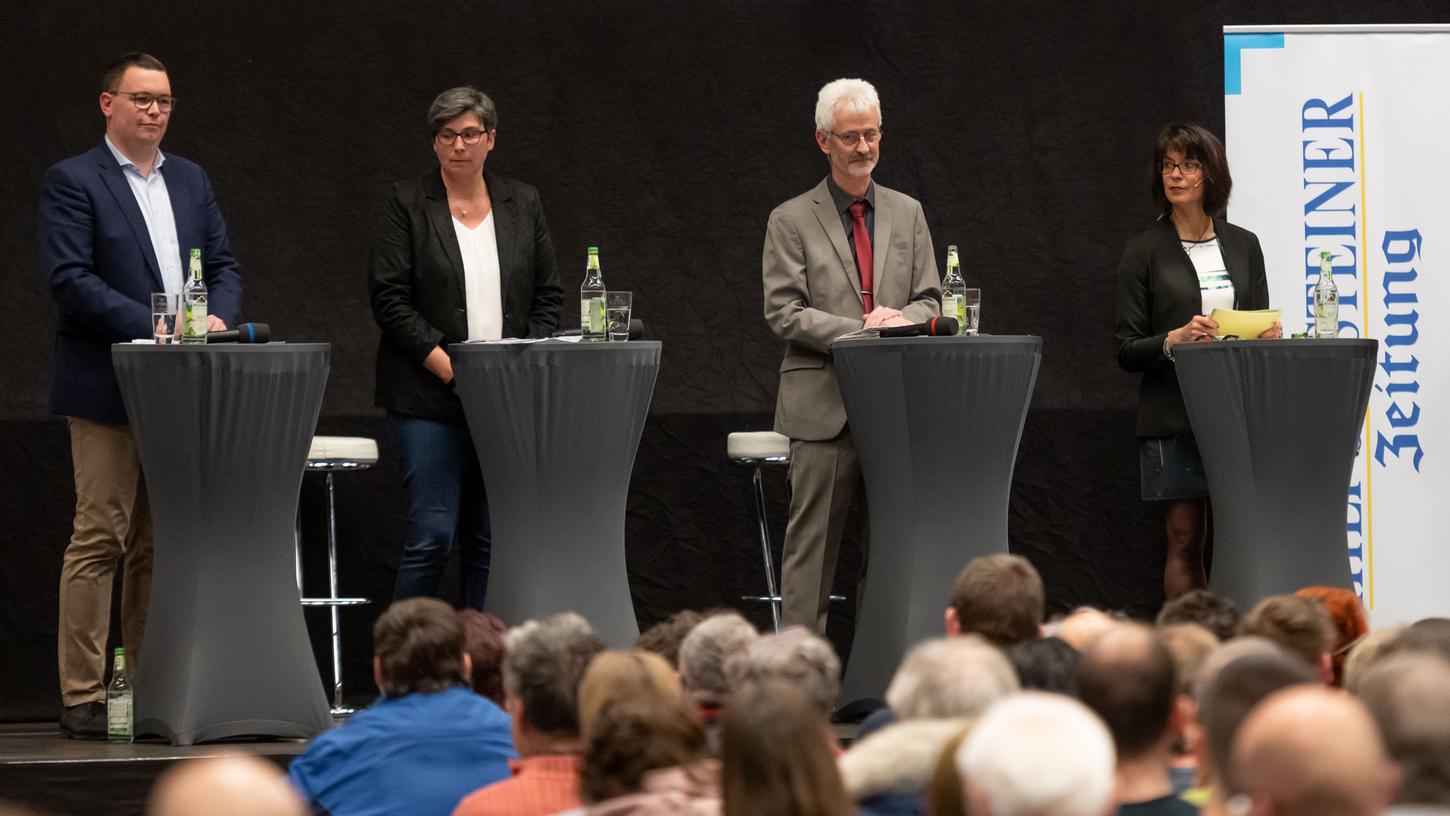 Bei der Podiumsdiskussion der Hilpoltsteiner Zeitung  standen die Hilpoltsteiner Bürgermeisterkandidaten Christoph Raithel (CSU), Stefanie Schmauser (FW) und Amtsinhaber Markus Mahl (SPD) Rede und Antwort.