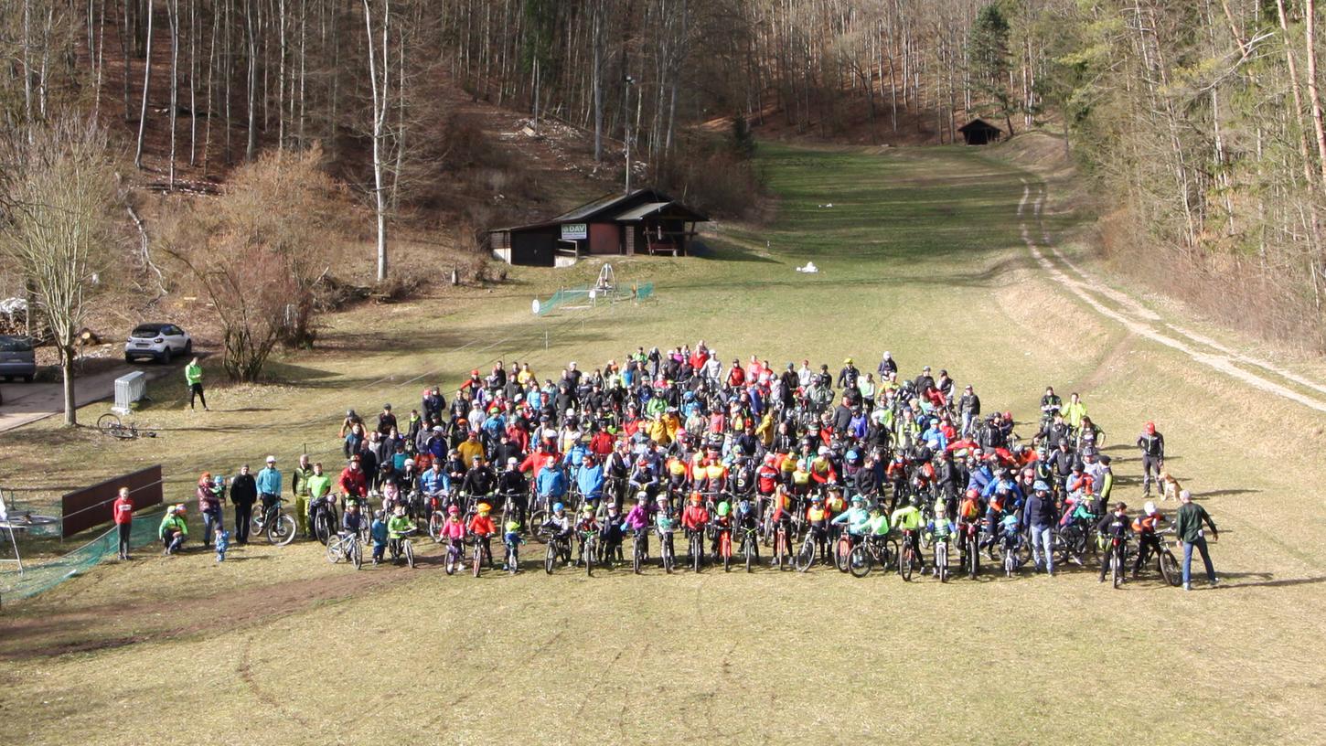 Treuchtlingen: 300 Mountainbiker zeigen Präsenz