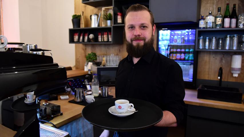 Peter Schwachhofer leitet das Café, das im Dezember eröffnet hat.