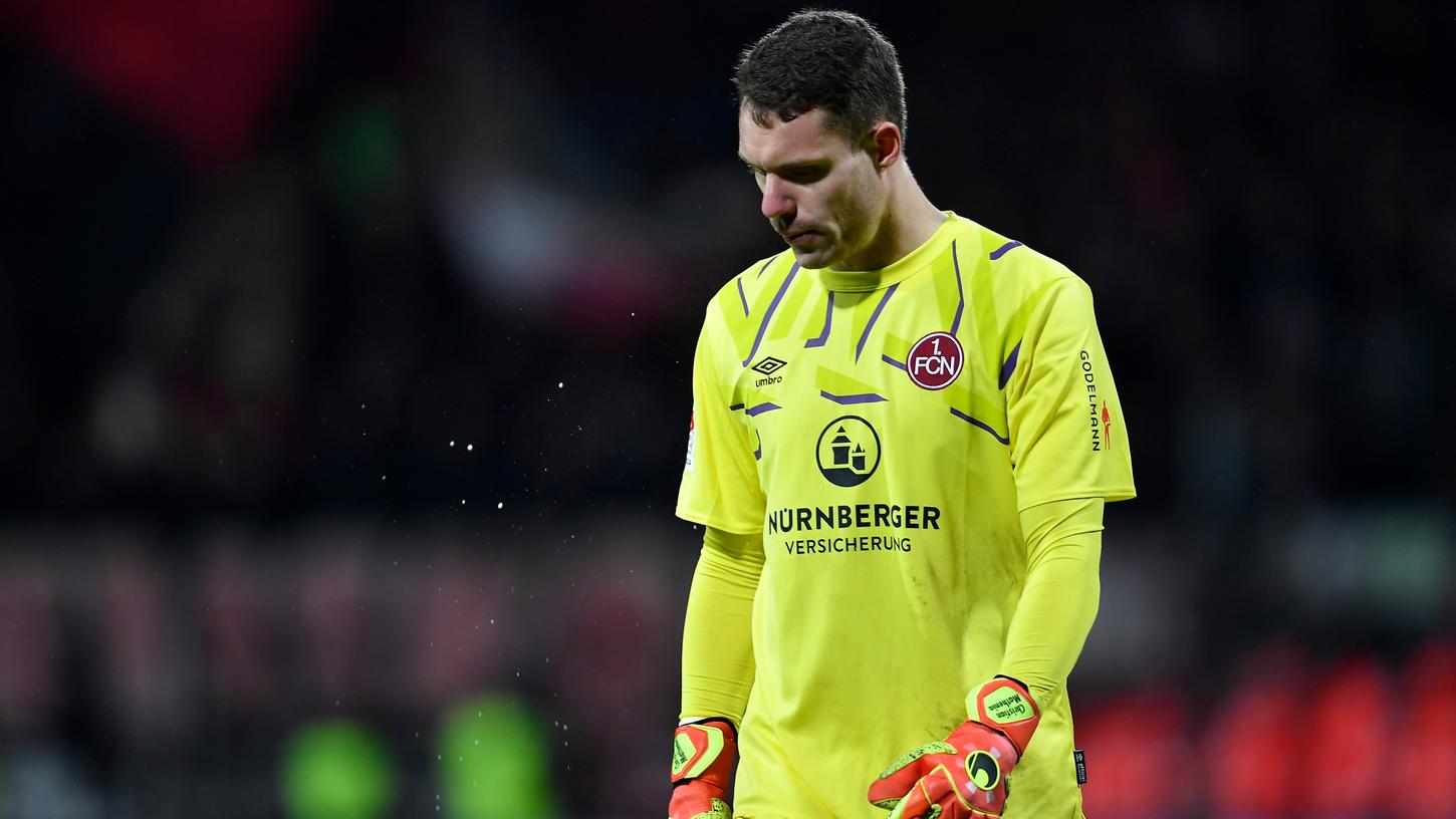 Club-Keeper Christian Mathenia zeigte sich enttäuscht von der Leistung der Mannschaft und warnt, dass sie "noch nicht aus dem Gröbsten raus" sind.