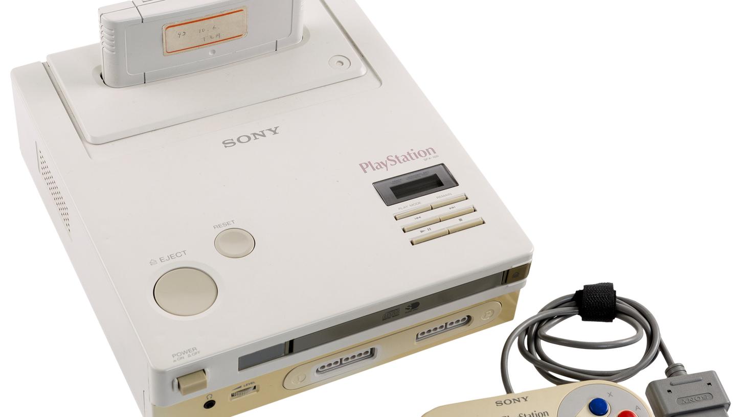 Der Prototyp der "PlayStation" ist in den USA nach einem Bieterwettstreit für 360.000 Dollar versteigert worden.