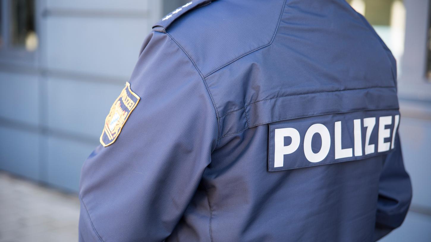 Die Polizei ist auf der Suche nach Zeugen.
Die Polizei ist auf der Suche nach Zeugen.