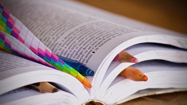 In der Schule gab es die Sprache nicht zur Auswahl, ein Kurs kostet zu viel und fürs Lernen hatten Sie keine Zeit - sollten Sie schon immer den Wunsch gehabt haben, eine neue Fremdsprache zu lernen, haben Sie jetzt vielleicht die Gelegenheit.