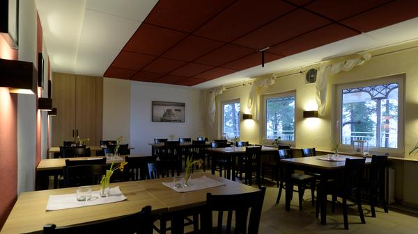 Auch könne er sich vorstellen, Saisonales wie beispielsweise Spargel auf die Karte zu heben, die er bewusst klein halten will. Weniger Auswahl, dafür mehr Qualität, lautet sein Motto.