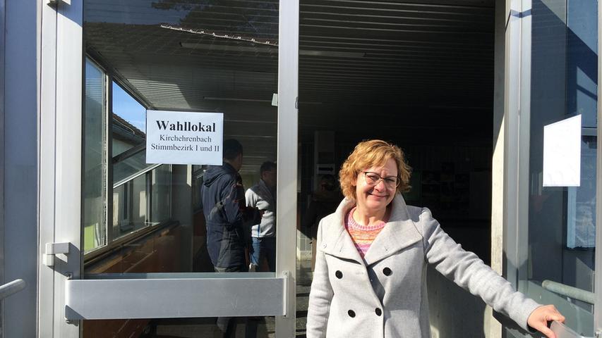 In Kirchehrenbach tritt mit Anja Gebhardt (SPD) nur eine Kandidatin an, die zudem amtierende Bürgermeisterin ist. Deshalb schätzt Gebhardt, dass die Wahlbeteiligung geringer ausfällt als 2014.