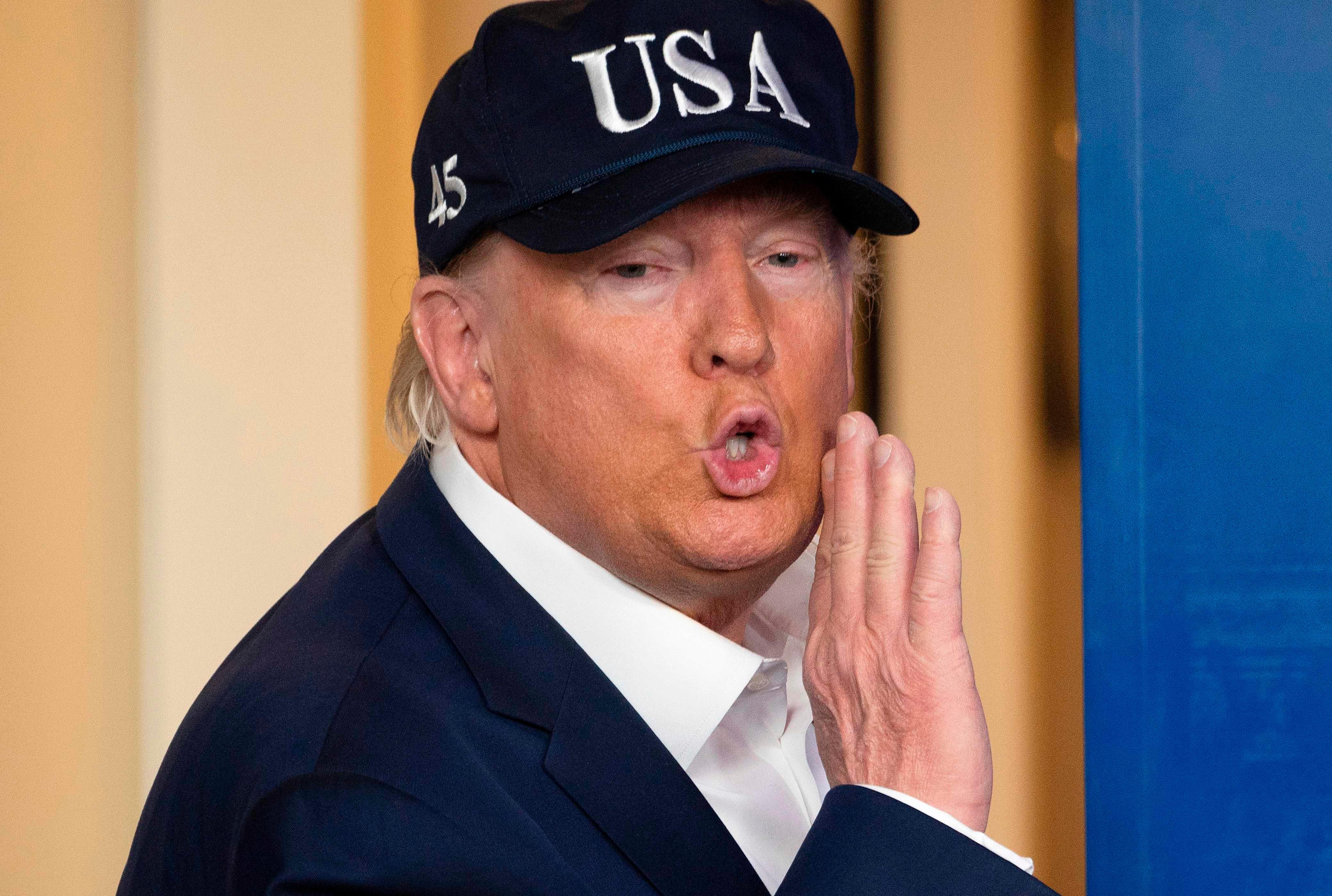 Streit Um Corona Impfstoff Trump Will Deutsche Wissenschaftler Abwerben Panorama Nordbayern De