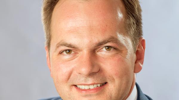 Machtwechsel in der Residenzstadt Ellingen: Mit Matthias Obernöder setzt sich der CSU-Kandidat durch. Er wird der Nachfolger von Walter Hasl (SPD), der nicht mehr antrat.
