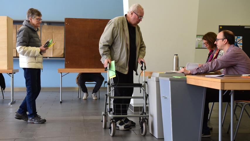 FOTO: Hans-Joachim Winckler DATUM: 15.3.2020..MOTIV: Kommunalwahl - Wahllokal Berufsschule Fichtenstraße