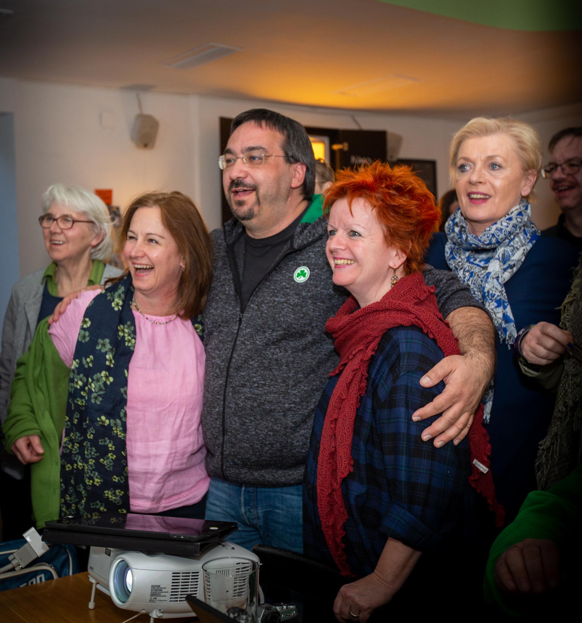 Die Grünen freuten sich in der Babylon-Diele über ihr gutes Abschneiden bei der Stadtratswahl.