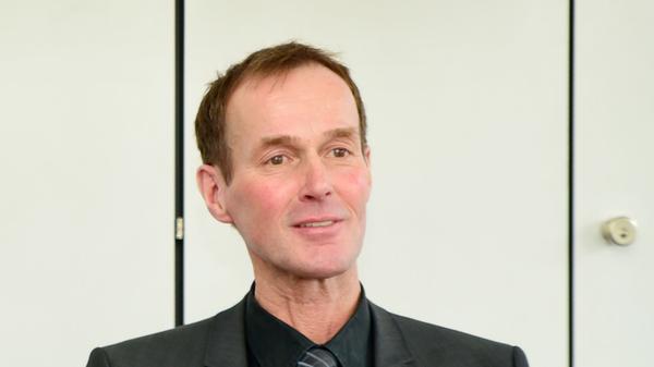 Seit 2003 regiert Christoph Hammer (CSU) in Dinkelsbühl - und wird es nach dem Wunsch der Wähler auch sechs weitere Jahre tun. Hier finden Sie den kompletten Artikel.