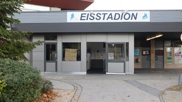 Der Amateursport ist wegen des Coronavirus eingestellt, Bayern hat den Katastrophenfall ausgerufen. Die Sportplätze und Hallen sind geschlossen.