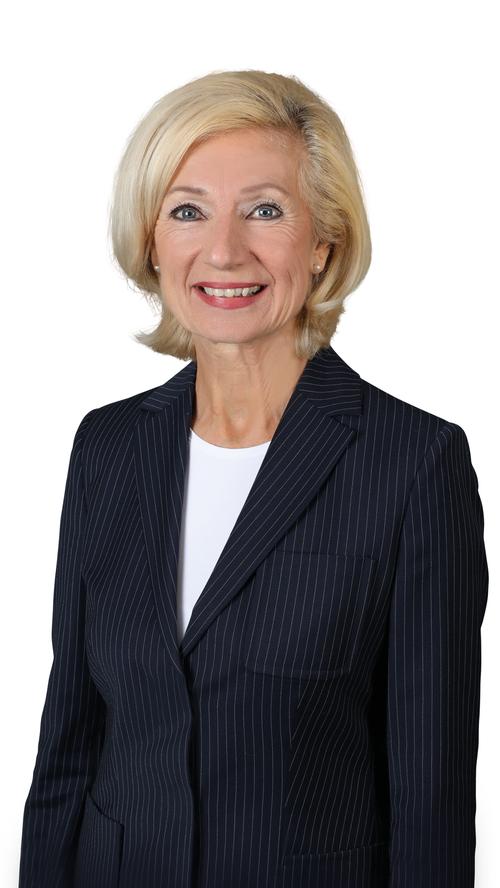 Julia Lehner (CSU), Zweite Bürgermeisterin und 1. Stellvertreterin des Oberbürgermeisters. Beruf: Kulturreferentin. Erhaltene Stimmen: 69388.
