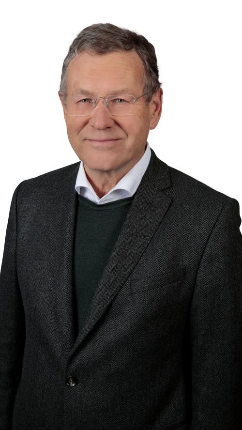 Otto Heimbucher (CSU) Beruf: Diplom-Geologe. Erhaltene Stimmen: 54269.