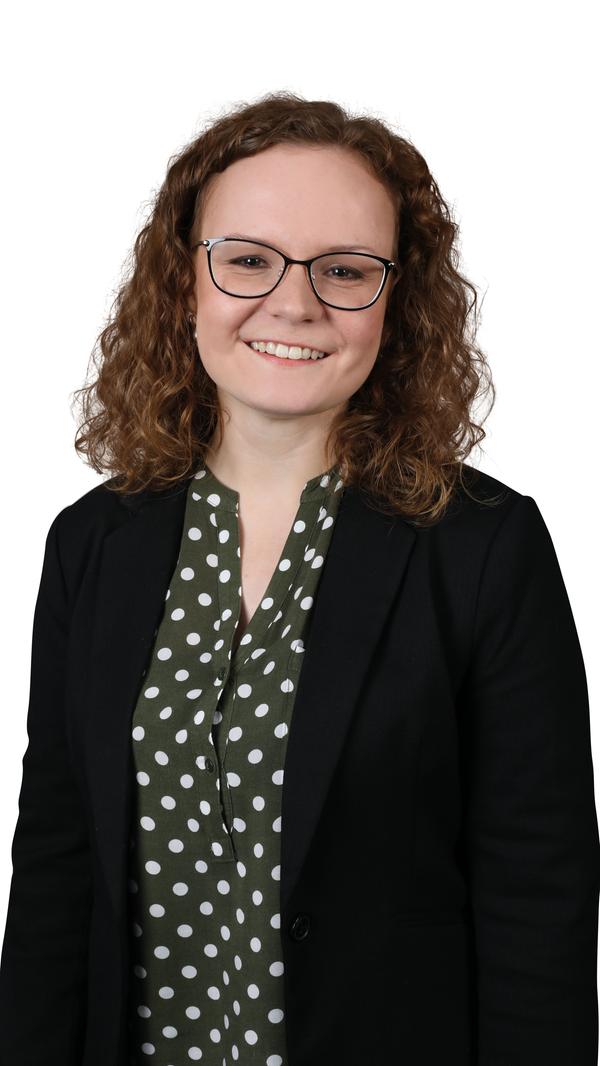 Daniela Eichelsdörfer (CSU), Beruf: Lehrerin. Erhaltene Stimmen: 55314. Eichelsdörfer hat ihr Mandat im Juli 2023 aus beruflichen Gründen niedergelegt.