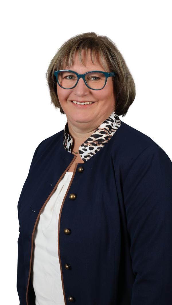 Rita Heinemann (CSU) Beruf: Altenpflegerin. Erhaltene Stimme: 56115.