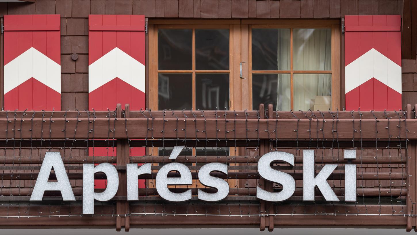 Im Netz kursieren Videos von einer Après-Ski-Party in Kitzbühel am vergangenen Wochenende.
Im Netz kursieren Videos von einer Après-Ski-Party in Kitzbühel am vergangenen Wochenende.