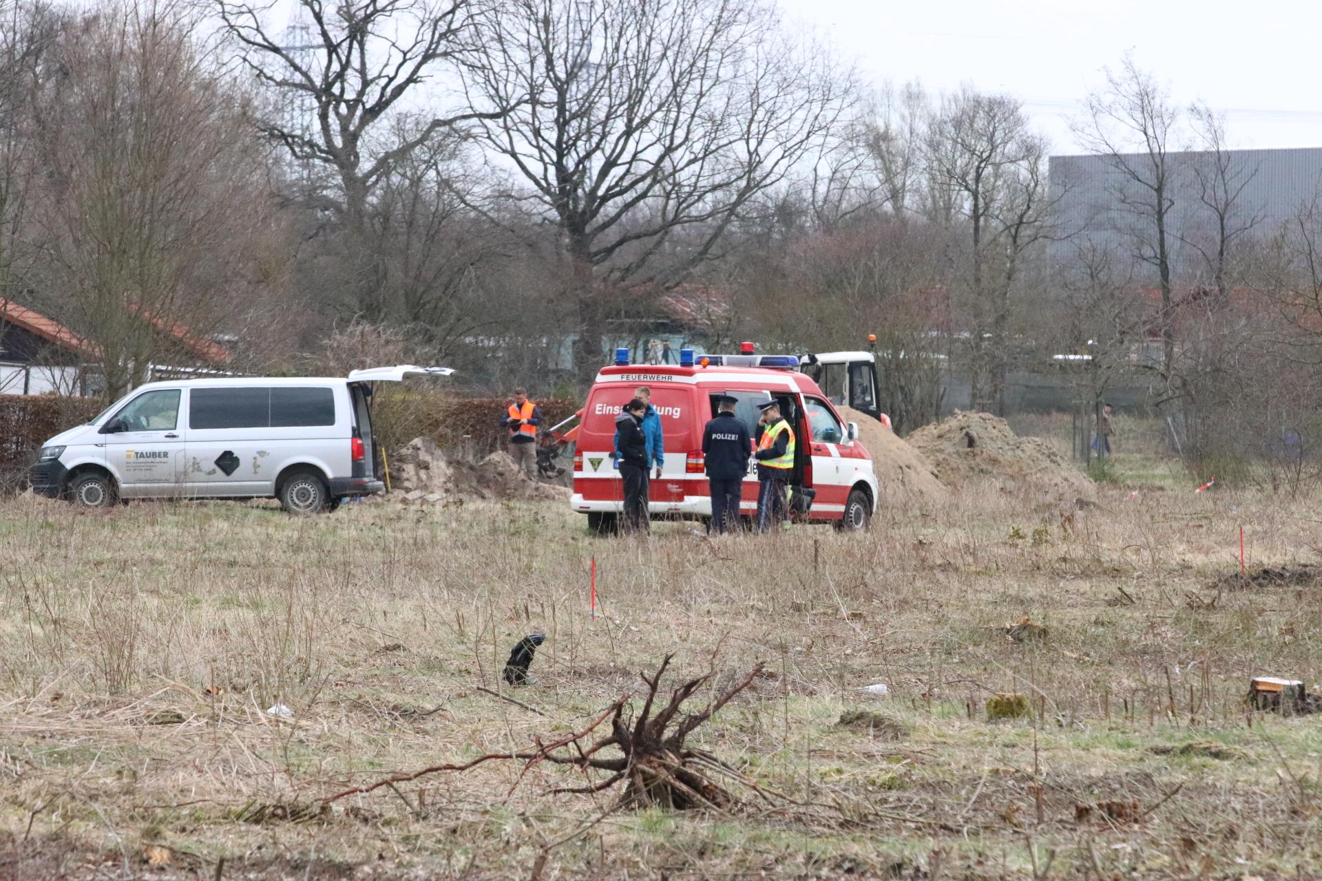 Etwas mehr als eine halbe Stunde später konnte dann Entwarnung gegeben werden: Der Sprengsatz war erfolgreich entschärft.