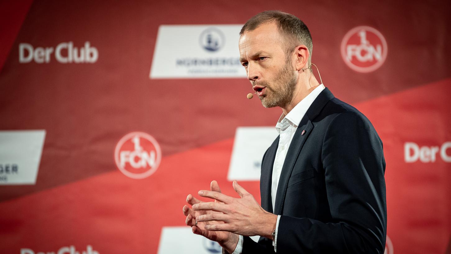 Niels Rossow vermisst aktuell den Zusammenhalt im Fußball und freut sich über die tolle Resonanz auf die Aktion "Club-Einkaufshelfer". Niels Rossow vermisst aktuell den Zusammenhalt im Fußball und freut sich über die tolle Resonanz auf die Aktion "Club-Einkaufshelfer".