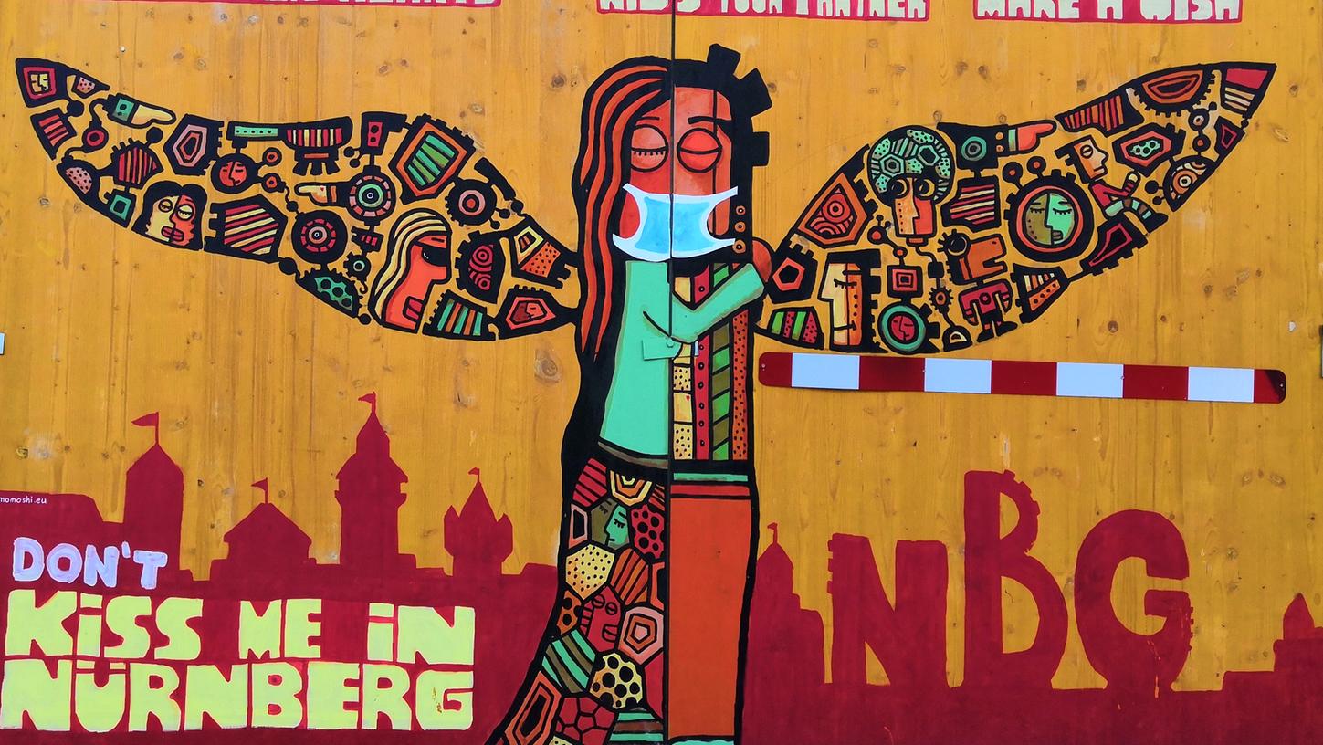 Nürnberger Kunstwerk bekommt Mundschutz in Corona-Zeiten Nürnberger Kunstwerk bekommt Mundschutz in Corona-Zeiten
