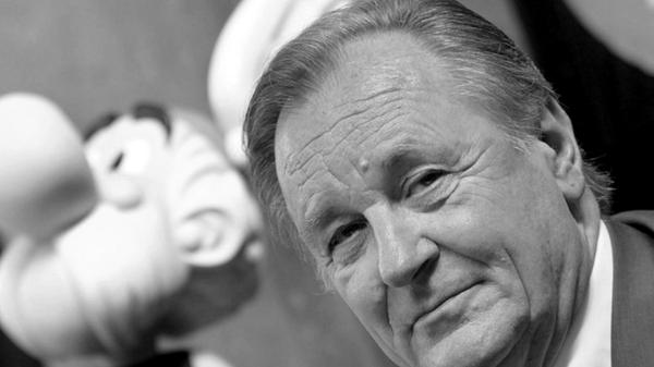 Ohne ihn hätte es die weltberühmten Comic-Helden Asterix und Obelix nicht gegeben: Nun ist Albert Uderzo im hohen Alter von 92 Jahren gestern Nacht im Kreis seiner Familie an einem Herzinfarkt verstorben.