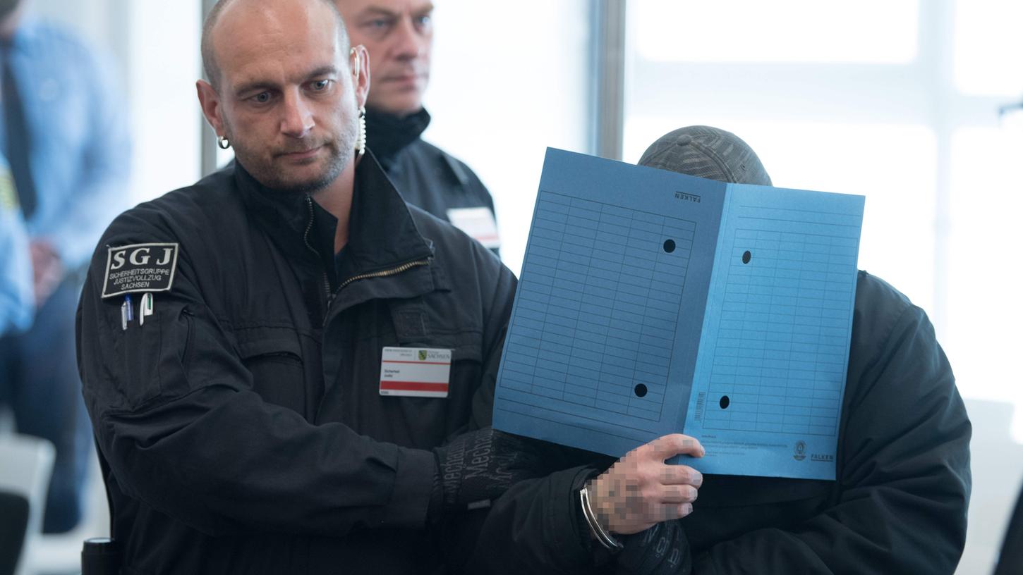 Der Prozess im Oberlandesgericht in Dresden fand unter Sicherheitsvorkehrungen in einem speziellen Saal statt. Hier war vor zwei Jahren bereits das Urteil gegen die rechtsextreme Terrororganisation "Gruppe Freital" ergangen.