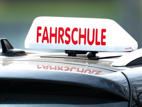 Eine Führerscheinprüfung oder andere Tests sind mit dem Umtausch nicht verbunden. Eine Führerscheinprüfung oder andere Tests sind mit dem Umtausch nicht verbunden.