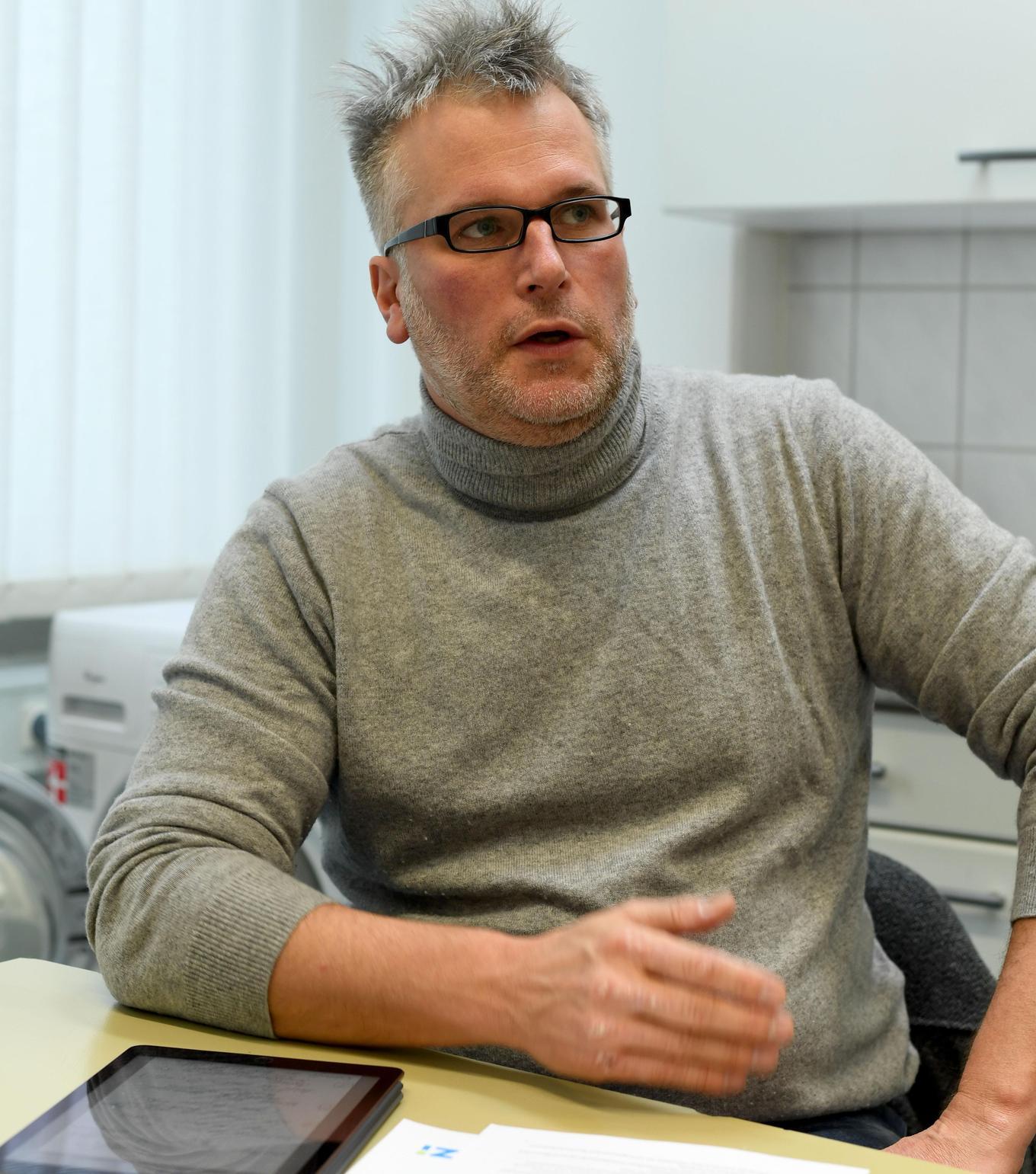 Corona Hausarzte Chef Aus Erlangen Warnt Vor Leichtsinn Erlangen Nordbayern