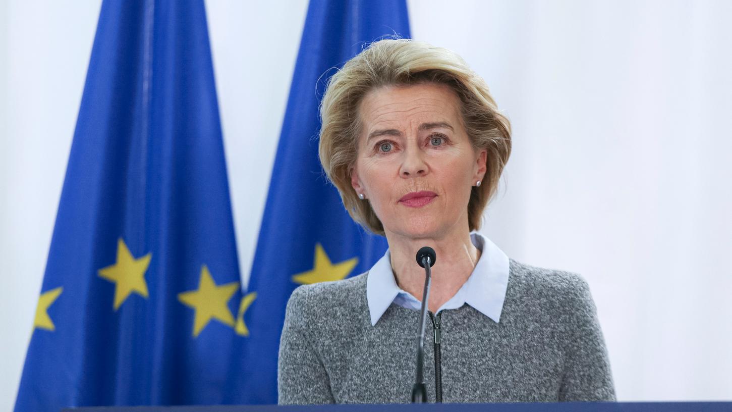 War selbst mit den Abstimmungsprozessen in der EU unzufrieden: Kommissionspräsidentin Ursula von der Leyen. Jetzt muss sie harsche Kritik von CSU-Chef Markus Söder einstecken.