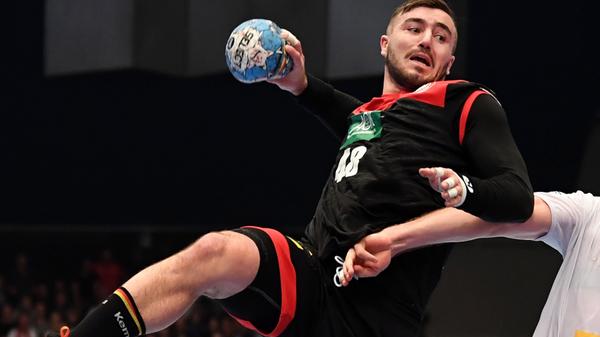 Auch der 24-jährige Handballnationalspieler hat sich infiziert.