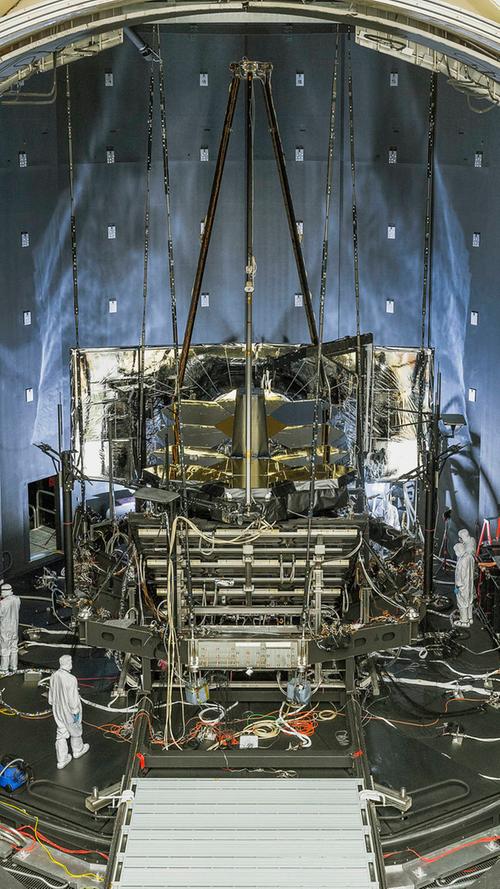 Das James Webb Teleskop wartet noch immer auf seinen Einsatz.