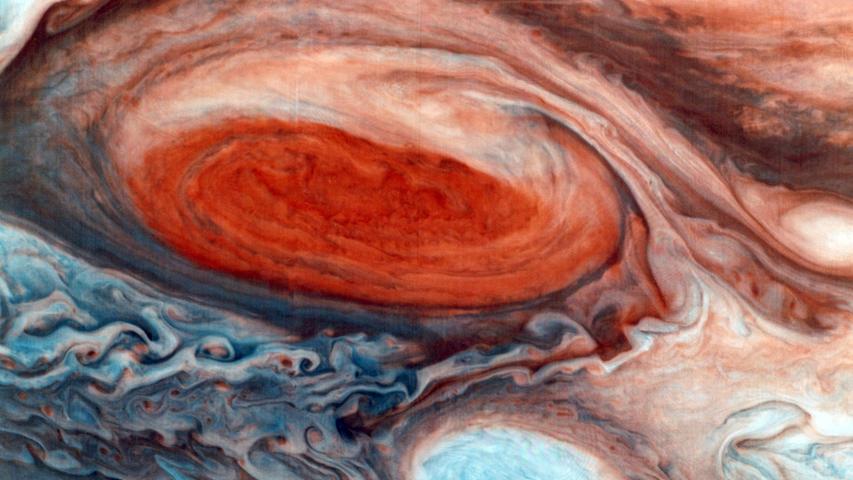 Die so genannten "Great Red Spots" (Große rote Flecken) des Planeten Jupiter, die gegeneinander rotierende Strudel sind. Dies ist ein Foto vom Planeten Jupiter. Die Sonde «Voyager 1» hat sie aufgenommen, im Juni 1979.