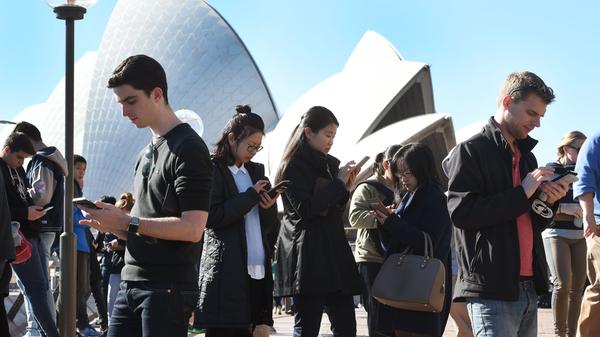 Das Sydney Opera House ist eines der markanten Gebäude des 20. Jahrhunderts. Zusammen mit dem Ayers Rock zählt es zu den berühmtesten Wahrzeichen Australiens und ist nicht umsonst ein beliebtes Fotomotiv.