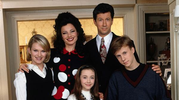 Nach einem Missverständnis mit Butler Niles (Daniel Davis) findet sich die ehemalige Brautladen-Mitarbeiterin Fran Fine (Fran Drescher) als Nanny bei dem reichen, prüden Witwer und Broadway-Produzent Maxwell Sheffield (Charles Shaughnessy) wieder. Fortan kümmert sie sich um die drei Kinder Margaret "Maggie" (Nicholle Tom), Brighton (Benjamin Salisbury) und Grace "Gracie" (Madeline Zima) und bringt mit ihrer temperamentvollen Art frischen Wind in das triste Familienleben.